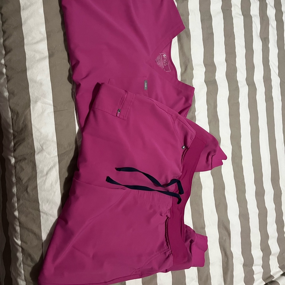 Figs scrubs!